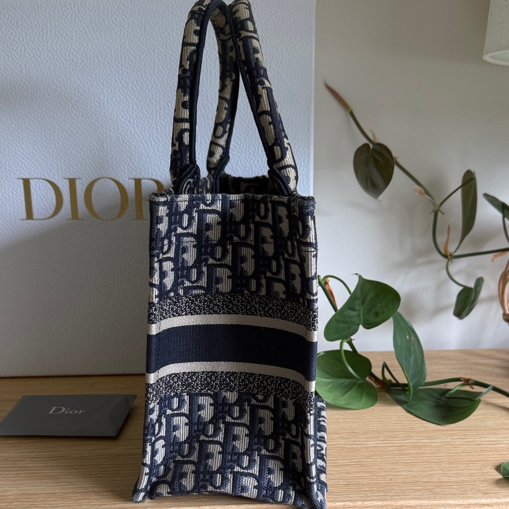 Christian Dior Navy & White Small Monogram Book Tote - Picture 7 of 15
